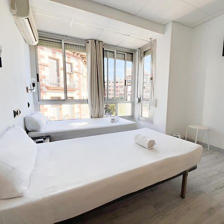 Sleep&Go Hotel Alicante Bagian luar foto