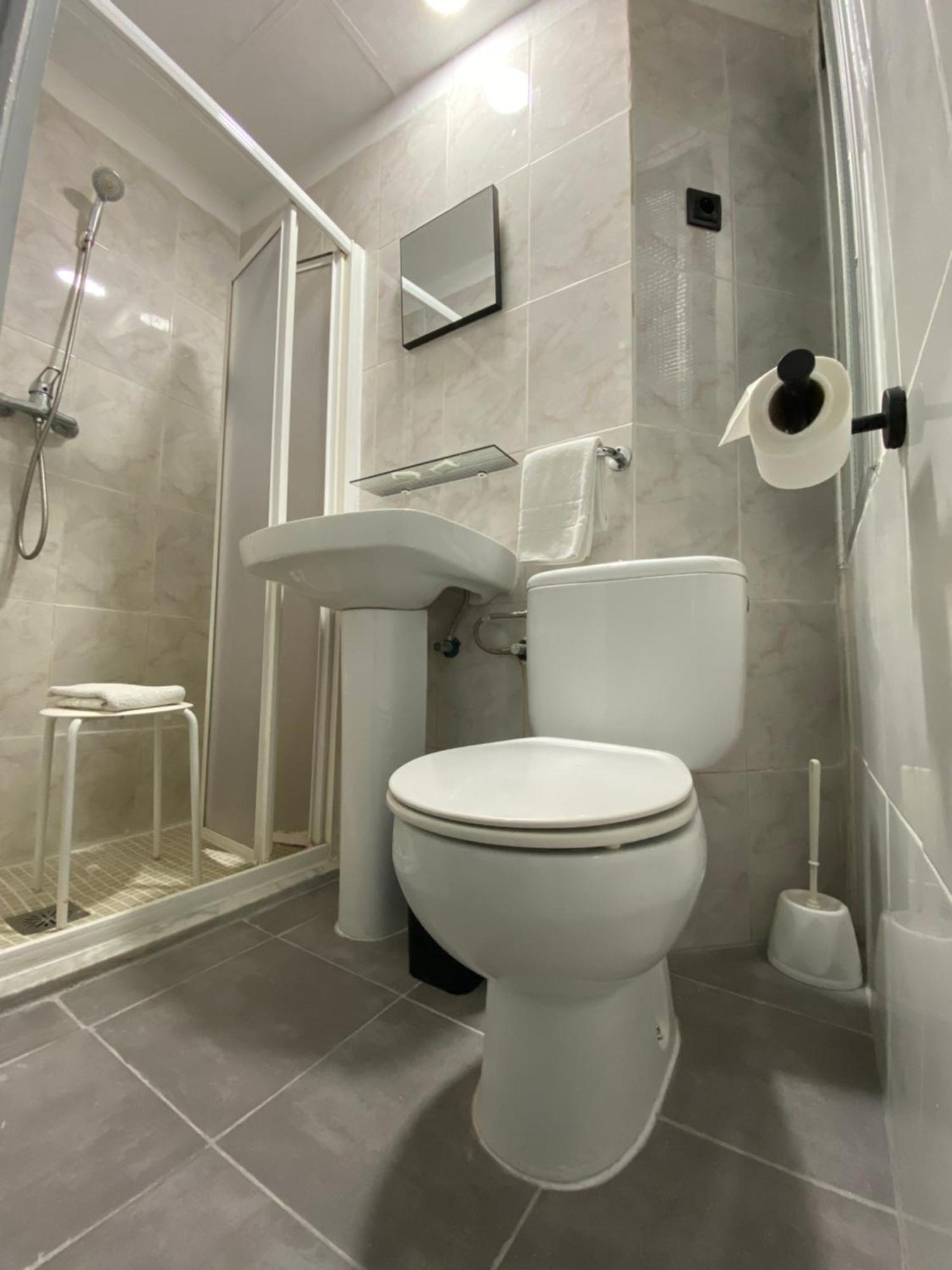 Sleep&Go Hotel Alicante Bagian luar foto