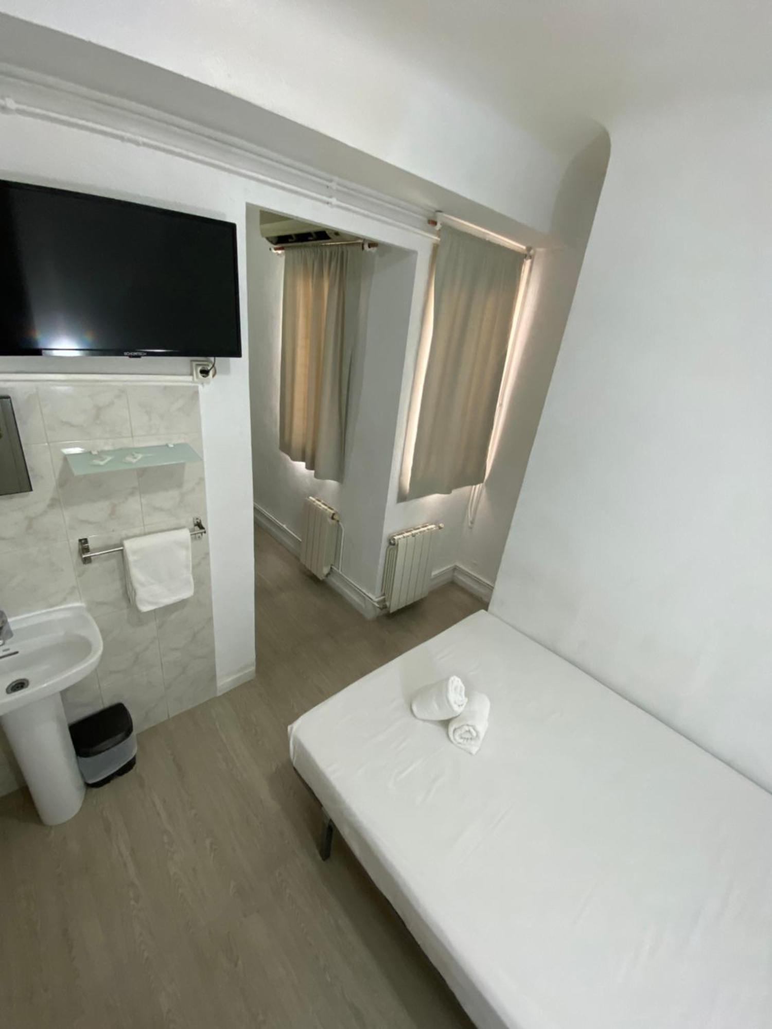 Sleep&Go Hotel Alicante Bagian luar foto