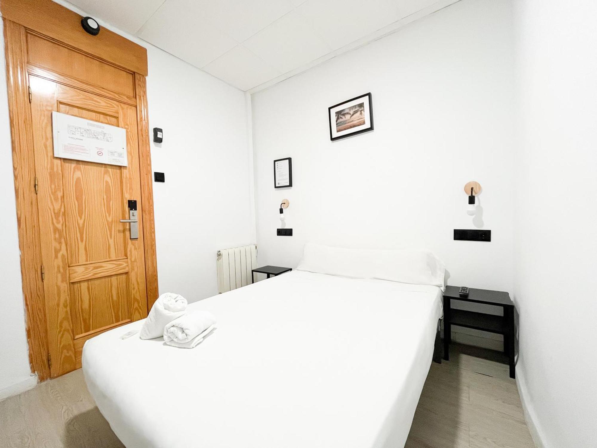 Sleep&Go Hotel Alicante Bagian luar foto