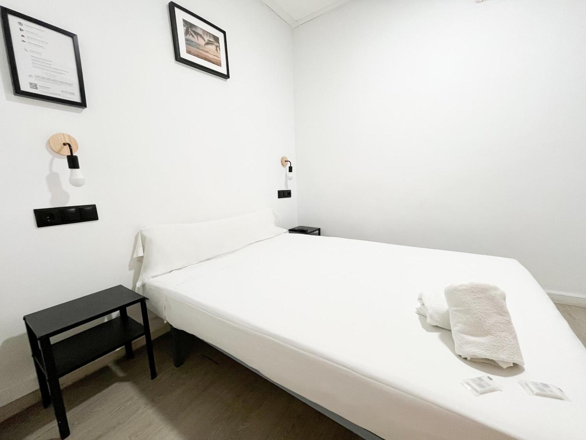 Sleep&Go Hotel Alicante Bagian luar foto