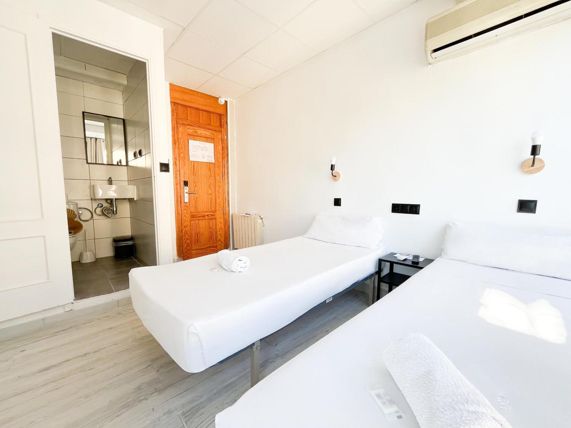 Sleep&Go Hotel Alicante Bagian luar foto
